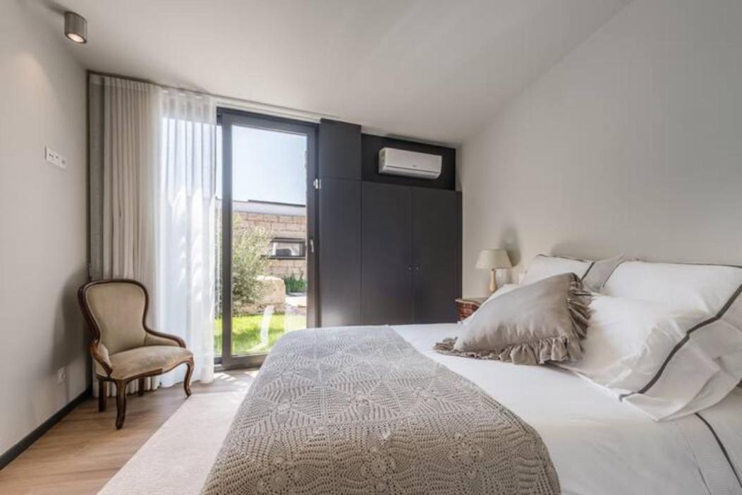 Casa Pelourinho De Louredo With Pool Hotell Paredes  Exteriör bild